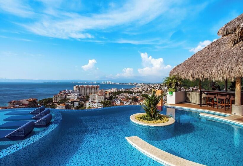 Pinnacle Resorts 220