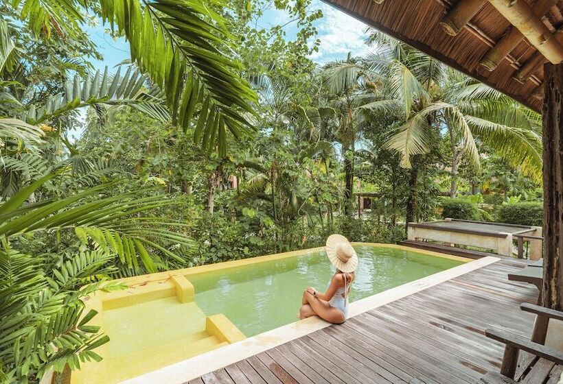 אתר נופש High Season Pool Villa & Spa