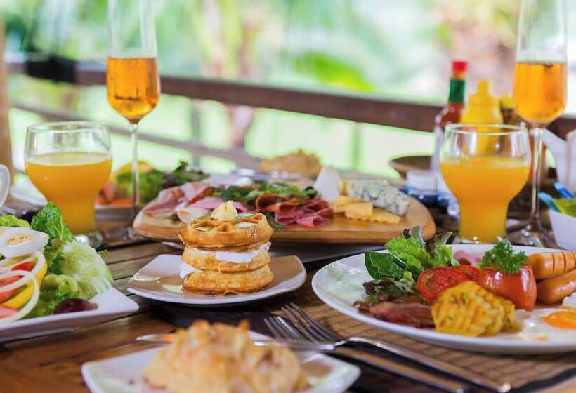 אתר נופש High Season Pool Villa & Spa