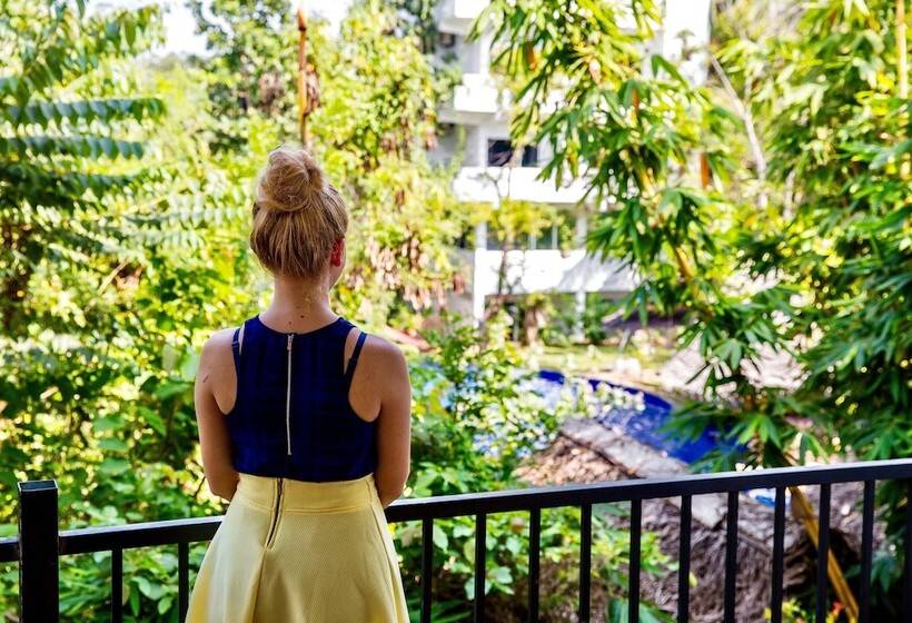 Sundaras Resort & Spa