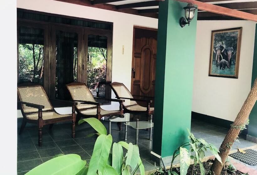 Sundaras Resort & Spa