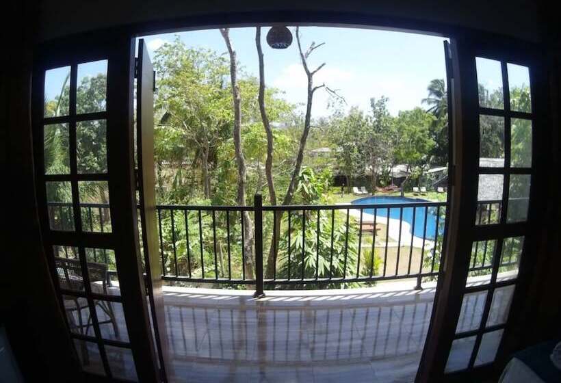 Sundaras Resort & Spa