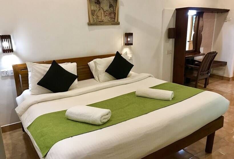 Sundaras Resort & Spa