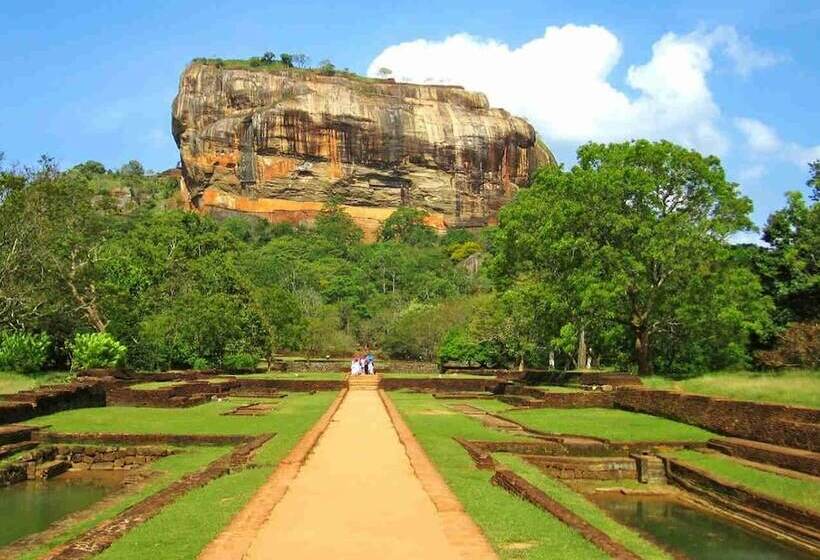 Sundaras Resort & Spa