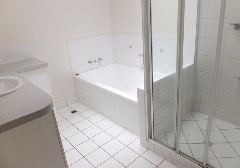 The Shores Holiday Apartments