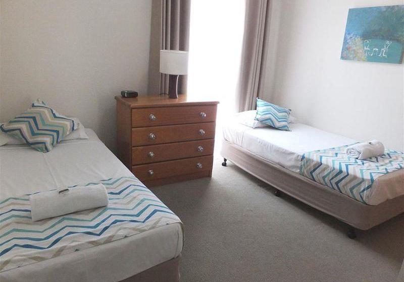 The Shores Holiday Apartments