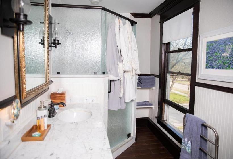 צימר Red Gate Inn