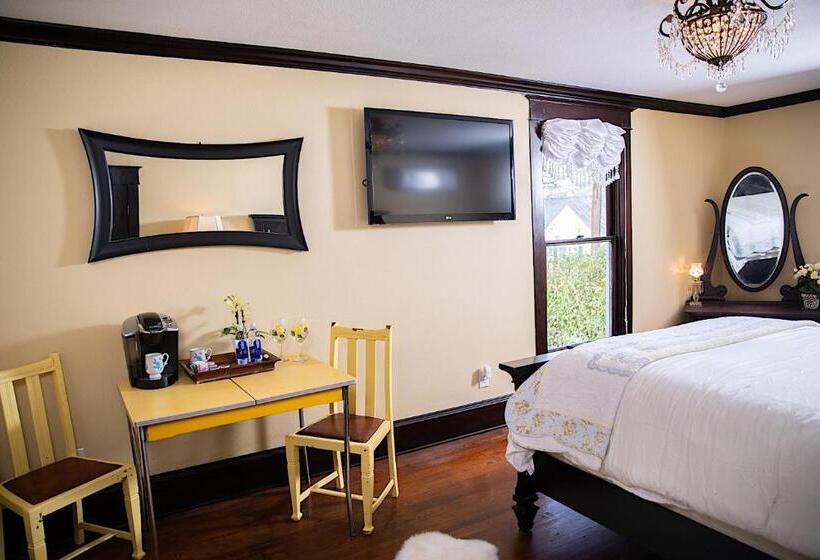 צימר Red Gate Inn