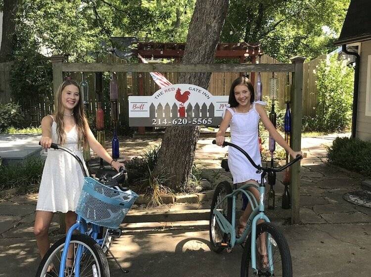 צימר Red Gate Inn