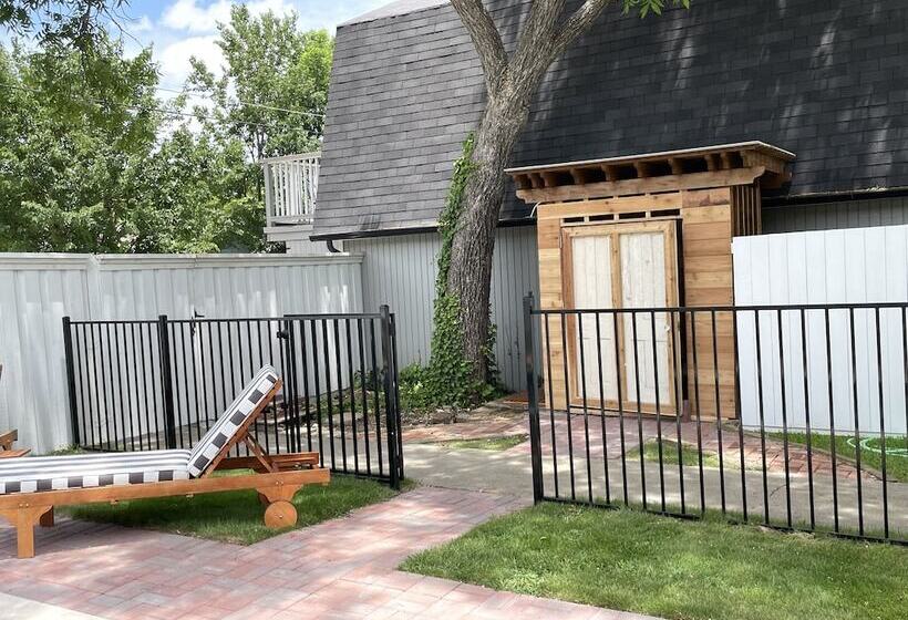 צימר Red Gate Inn