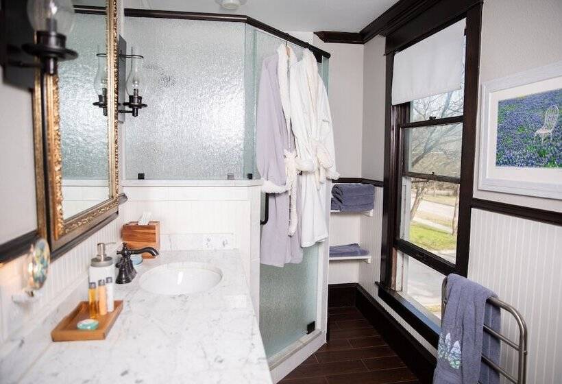 צימר Red Gate Inn