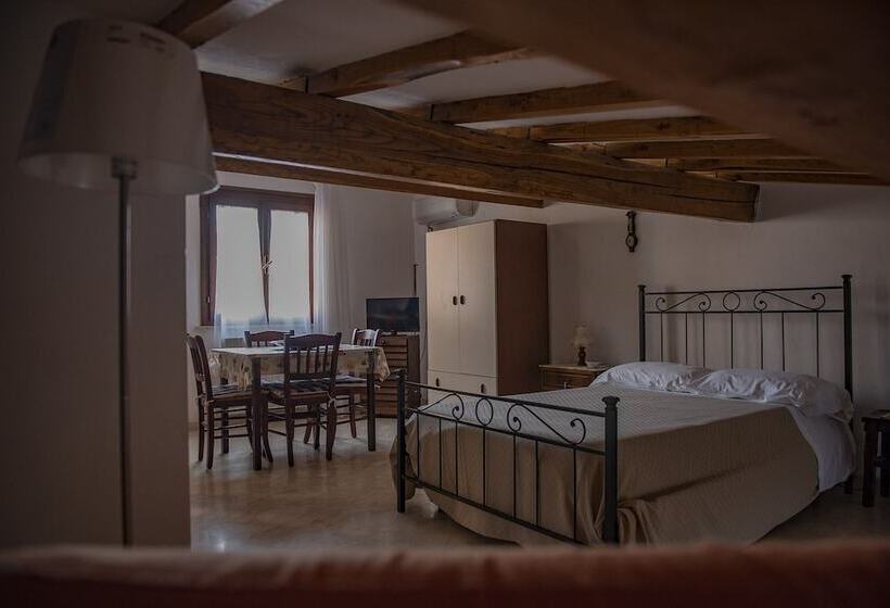 Cav Costa Degli Etruschi