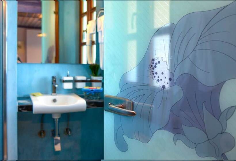 Dilofo Hotel Luxury Suites