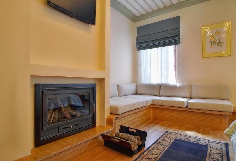 Dilofo Hotel Luxury Suites