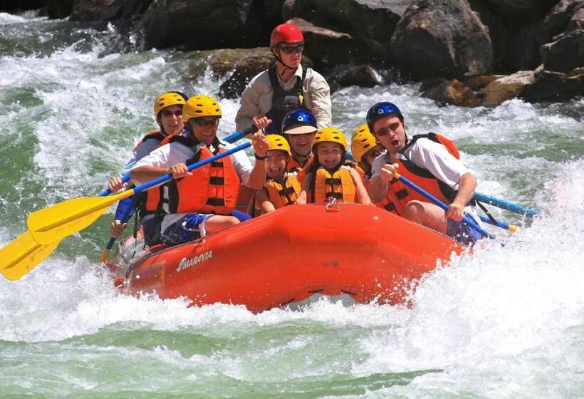 Dilofo Hotel Luxury Suites