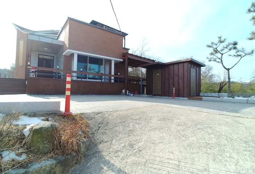 Пансион Starrynights