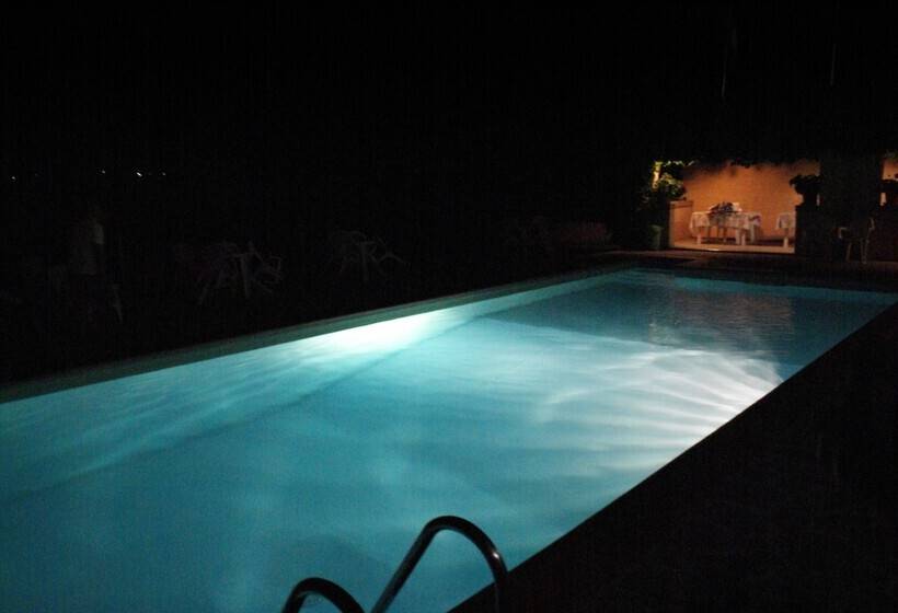 호텔 Agriturismo Menchetti