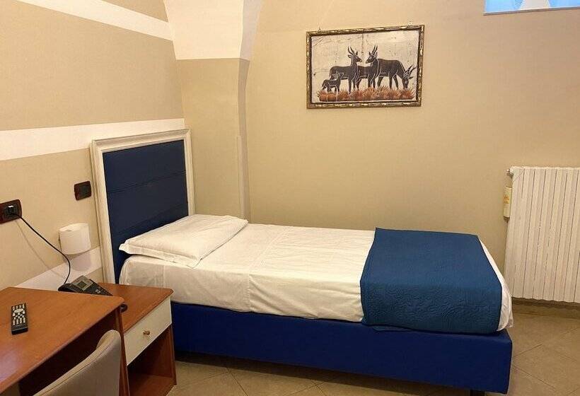 هتل Albergo Ristorante Del Cacciatore