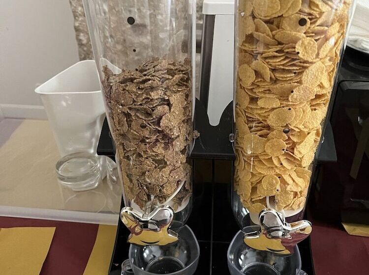 هتل Albergo Ristorante Del Cacciatore