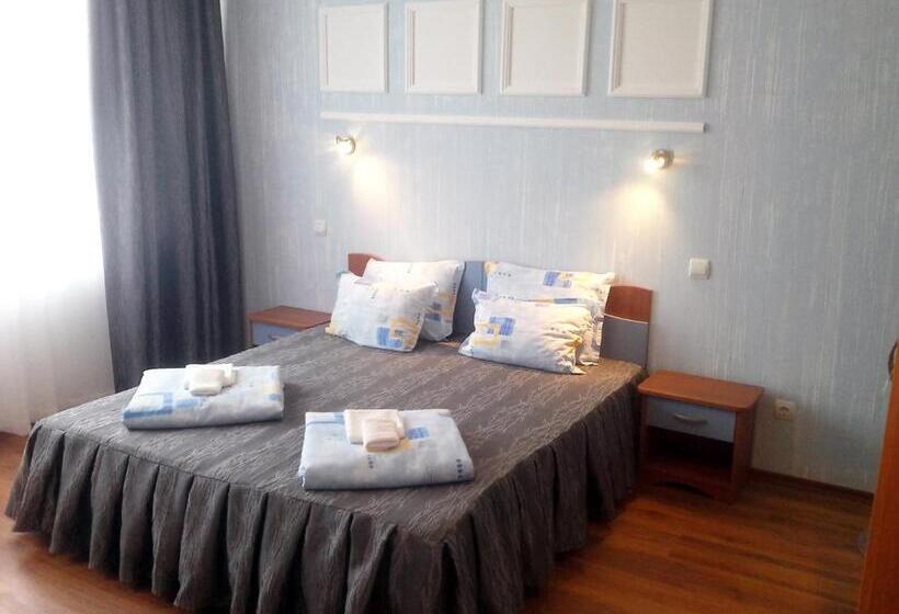 Отель Aquamarine