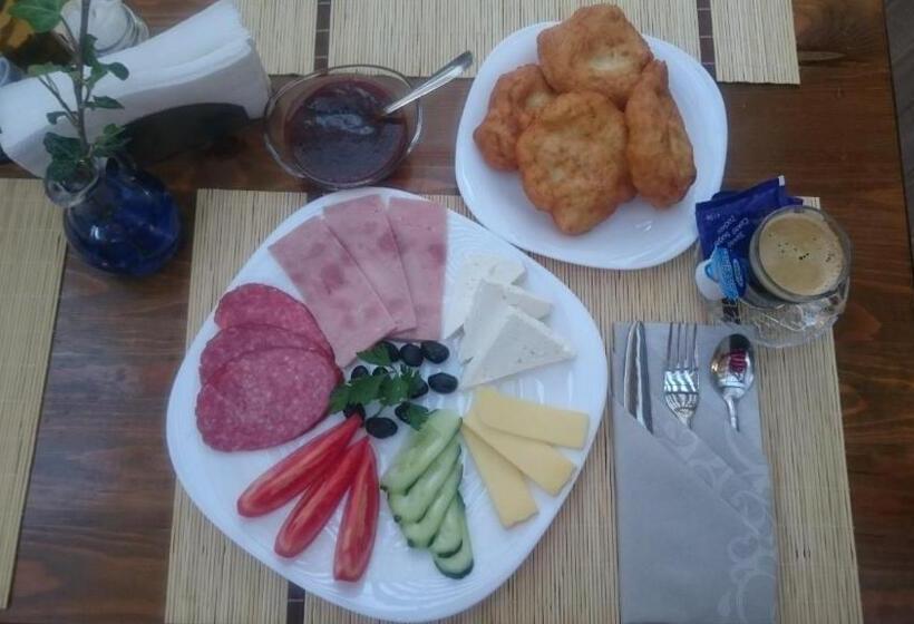 Отель Aquamarine