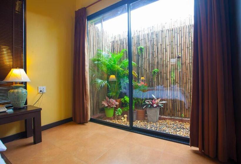 Отель Chalicha Resort