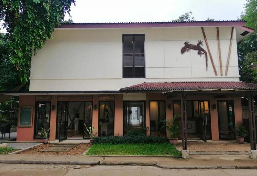 Отель Coron Ecolodge