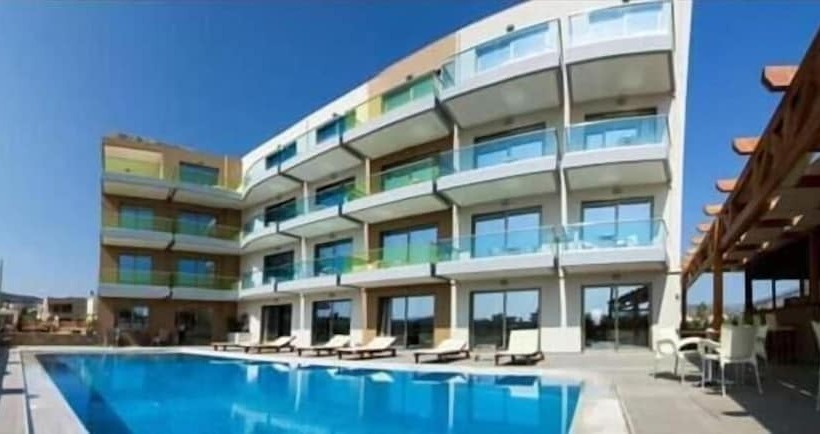 فندق Crystal Bay