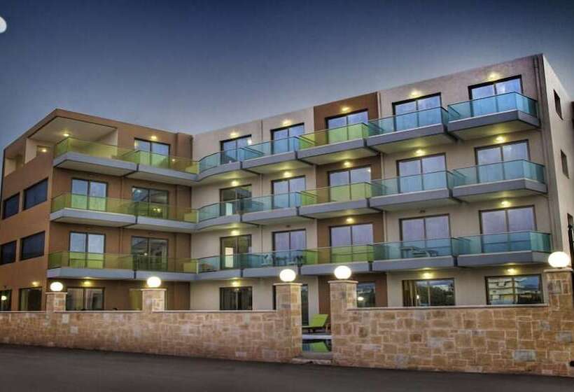 בית מלון כפרי Crystal Bay