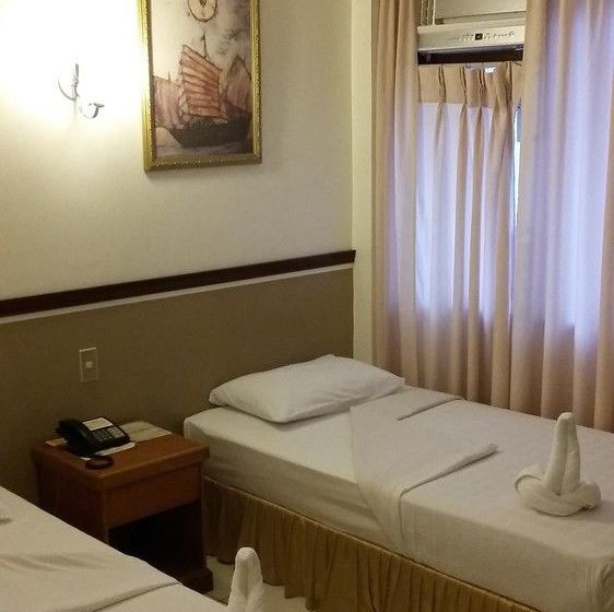 هتل Dumaguete Royal Suite Inn