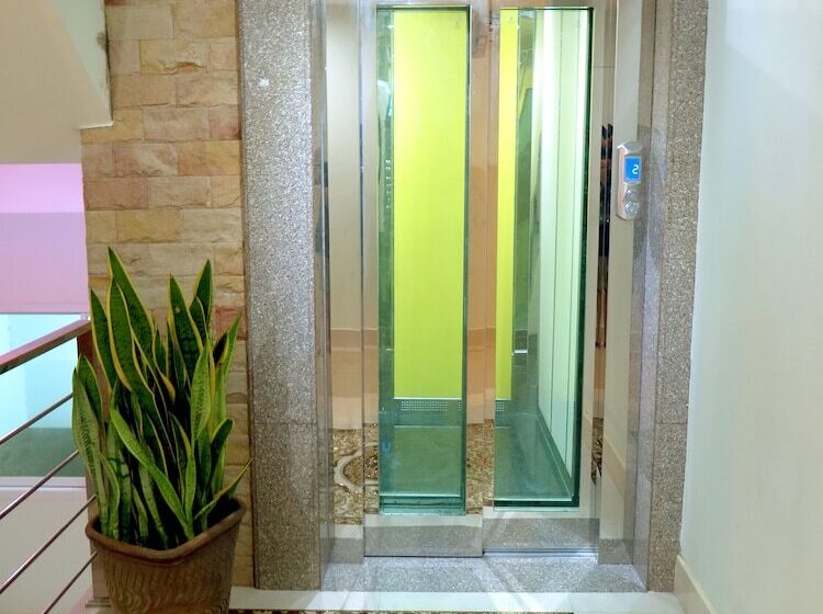 Отель Euro Boutique