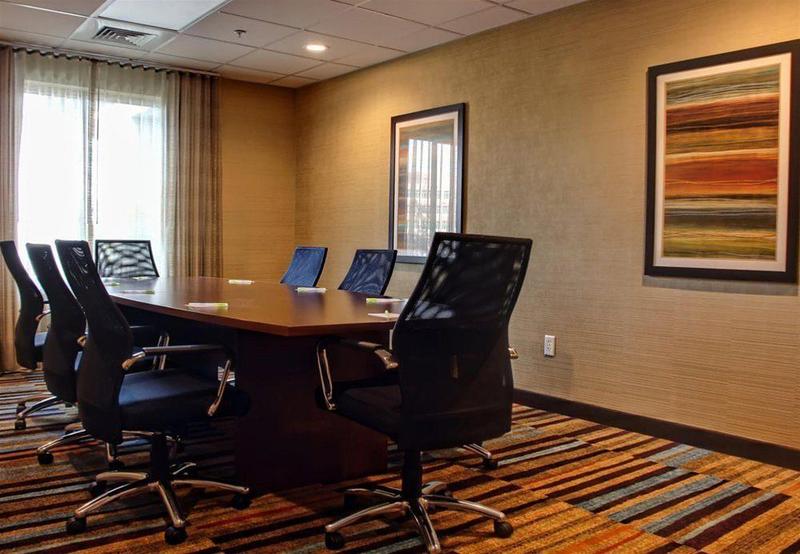 فندق Fairfield Inn & Suites By Marriott Reading Wyomissing