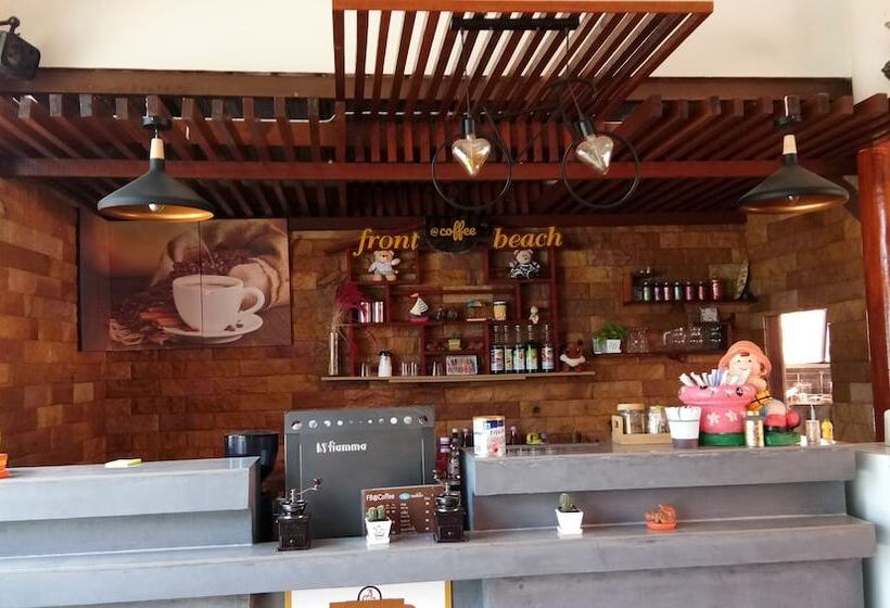 Szálloda Front Beach