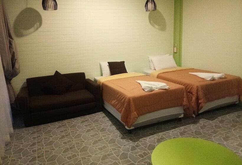 Szálloda Front Beach