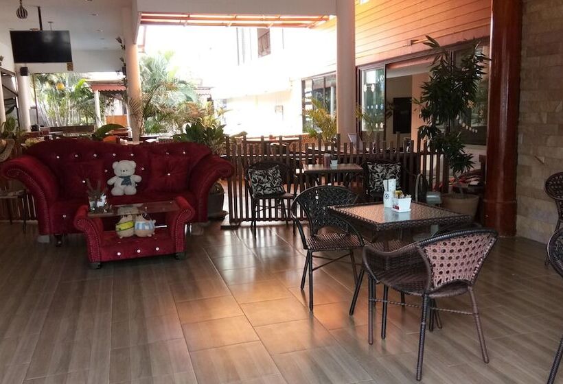 Szálloda Front Beach