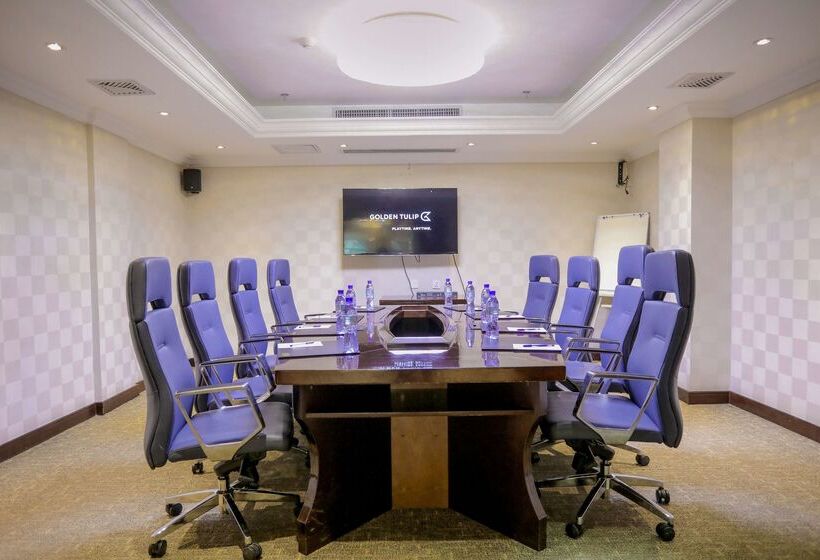Отель Golden Tulip Addis Ababa