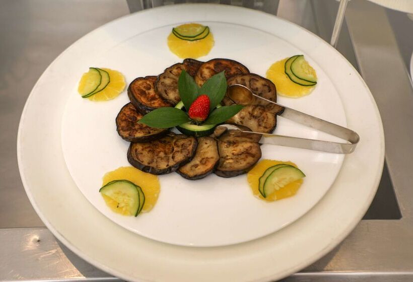 Отель Golden Tulip Addis Ababa