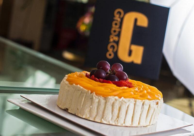 Отель Golden Tulip Addis Ababa