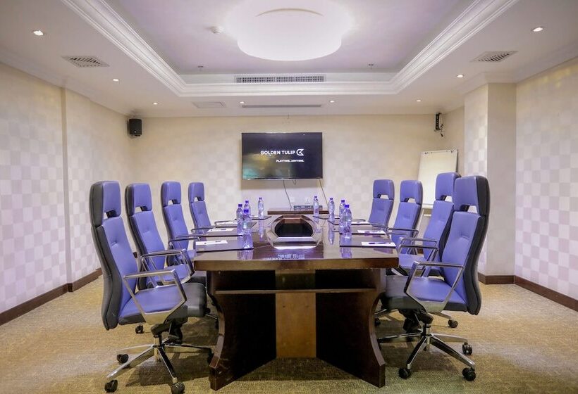 Отель Golden Tulip Addis Ababa
