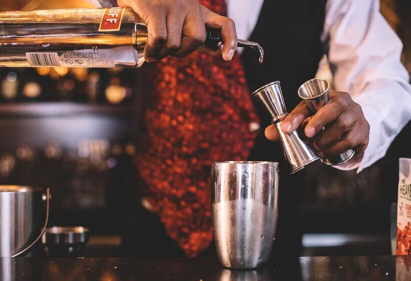 Отель Golden Tulip Addis Ababa