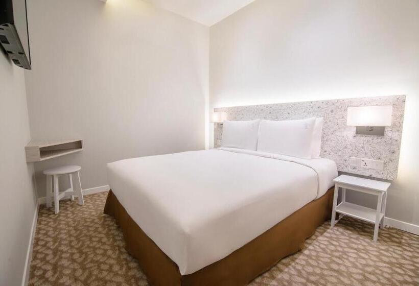 בית מלון כפרי Holiday Inn Express & Suites Johor Bahru By Ihg