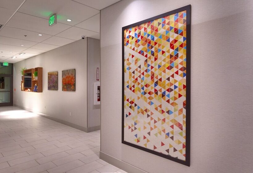 فندق Holiday Inn Express & Suites Phoenix West   Buckeye, An Ihg