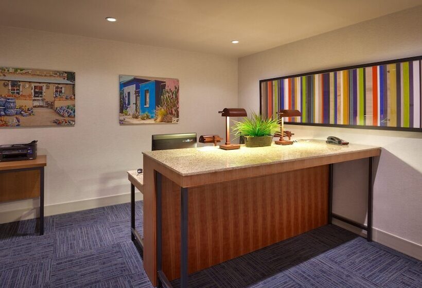 فندق Holiday Inn Express & Suites Phoenix West   Buckeye, An Ihg