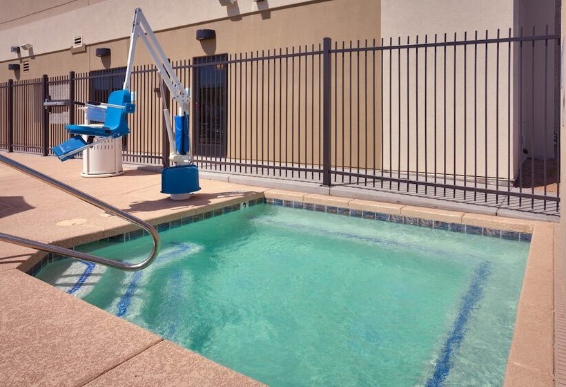 فندق Holiday Inn Express & Suites Phoenix West   Buckeye, An Ihg