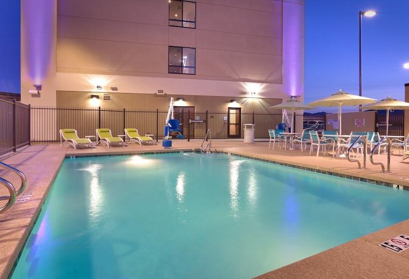 فندق Holiday Inn Express & Suites Phoenix West   Buckeye, An Ihg