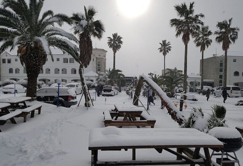 Hotel Jeju Lasania Castle Resort