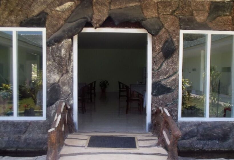 هتل Komodo Boutique