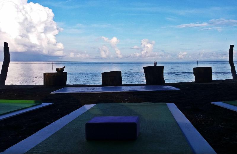 هتل Kurma Eco Beach Lodge