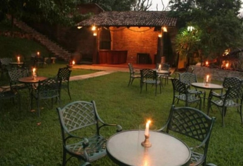 酒店 Maduganga Villa Amazing Island Resort