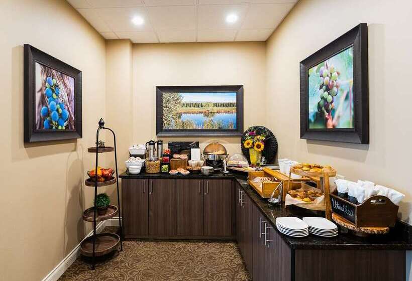 Отель Maison Yakima Tapestry Collection By Hilton